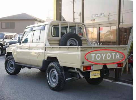 TOYOTAランクル70　トラック　輸出エンブレム　